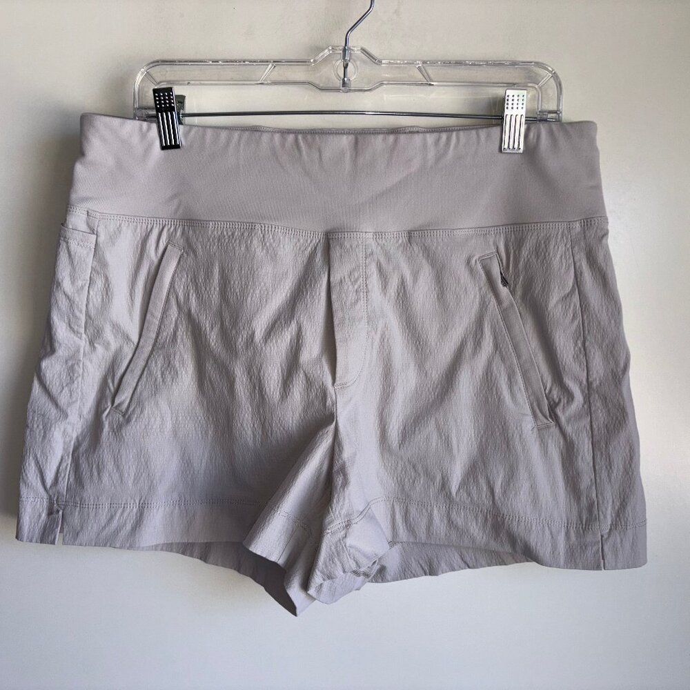 ATHLETA Trekkie North Shorts Size 12 Gray